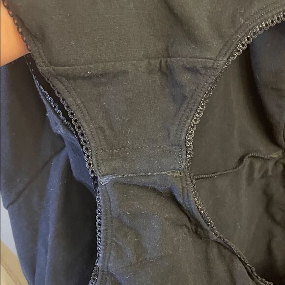 Elegant Black Lace Women's Bodysuit Torrid Curves - Picture 7 of 7